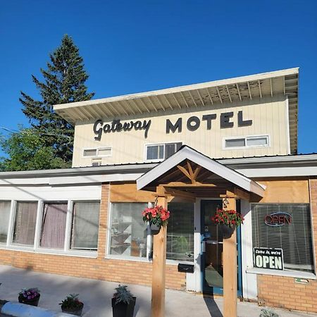 Gateway Motel Гананокве Экстерьер фото
